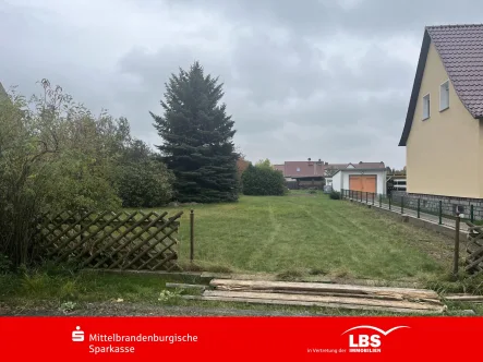 Blick von der Straße - Grundstück kaufen in Luckau - Wohnbaugrundstück in Luckau