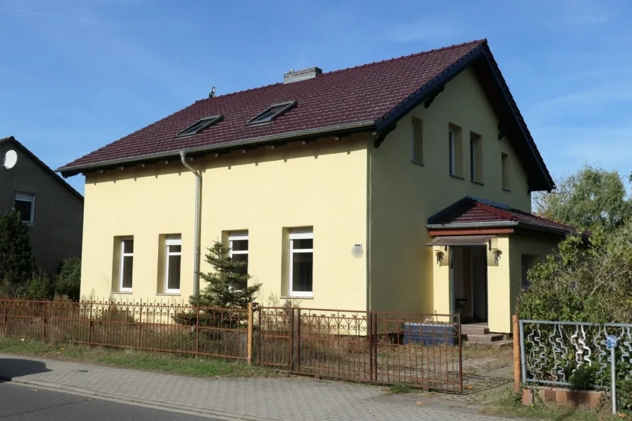 Zweifamilienhaus