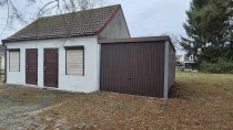 Gepflegtes Stallgeb. + Garage