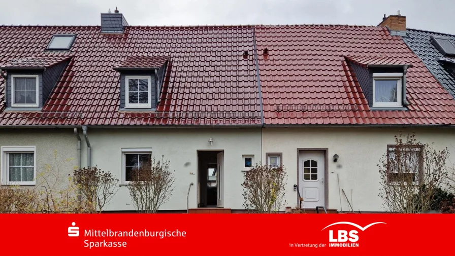 Straßenansicht - Haus kaufen in Stahnsdorf - Kleinod in gefragter Lage!