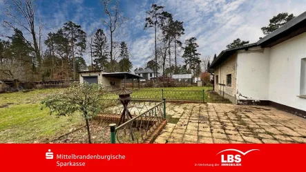 Grundstück - Haus kaufen in Oranienburg - Zum Verlieben - Wohlfühloase im Wald 