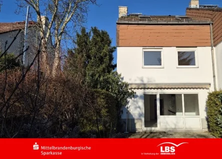 Hausansicht - Haus kaufen in Berlin - Wohnen im ältesten Dorf Berlins!