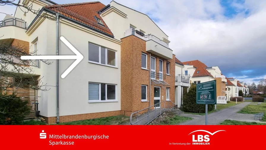 Hauseingang - Wohnung kaufen in Rangsdorf - Helle 2 Zimmer Wohnung mit Balkon