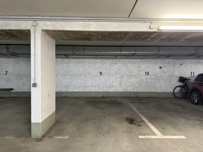 Tiefgaragenstellplatz