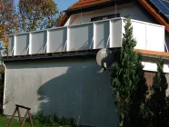 Garage mit Balkon