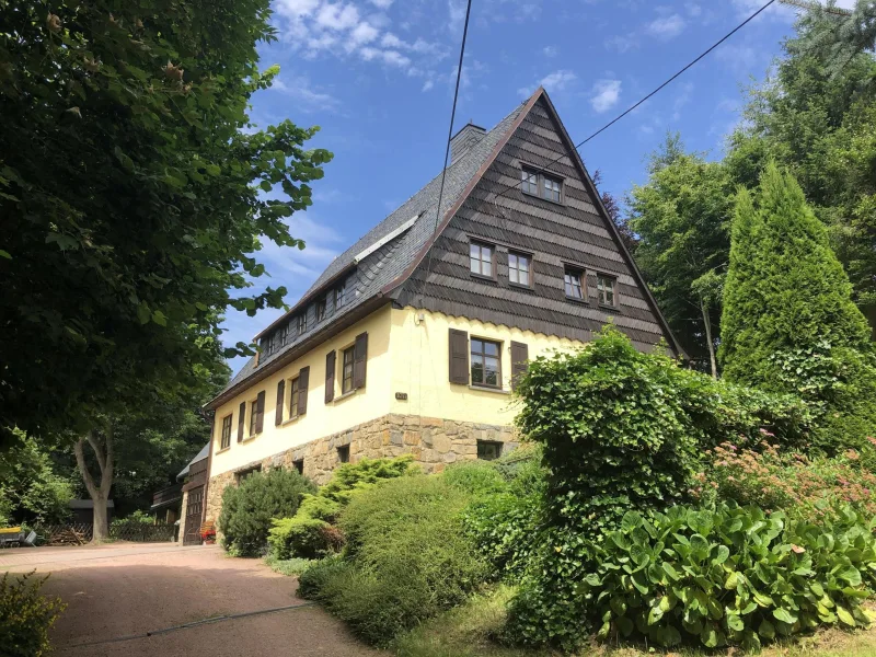  - Haus kaufen in Hartmannsdorf-Reichenau - Mehrgenerationenhaus mit eigenem Wald 