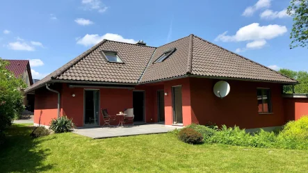  - Haus kaufen in Stadt Wehlen - Winkelbungalow mit Teilkeller in Wehlen