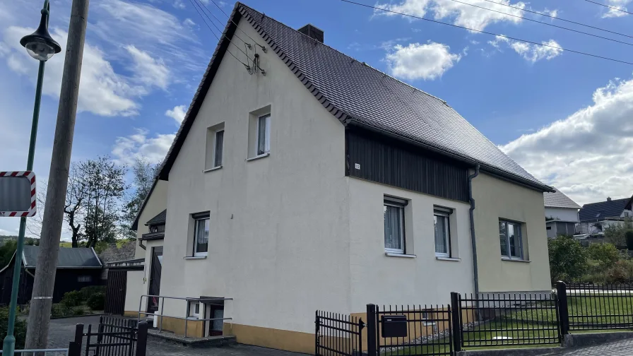 Ansicht - Haus kaufen in Neustadt - Klein und gemütlich