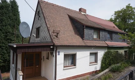 Vorderansicht - Haus kaufen in Freital - In ruhiger Randlage von Freital!