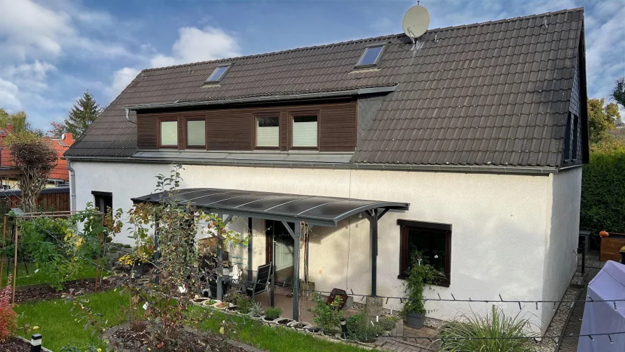 Rückansicht Doppelhaus 1 - Haus kaufen in Freital - Zwei vermietete Doppelhäuser