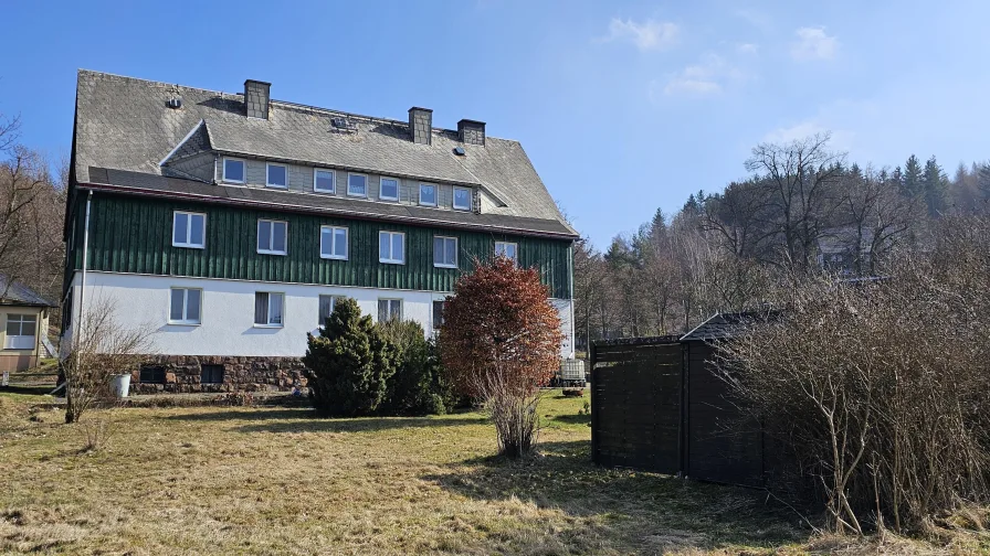 Außenansicht - Haus kaufen in Geising - Ländlich gelegenes Mehrfamilienhaus in Geising
