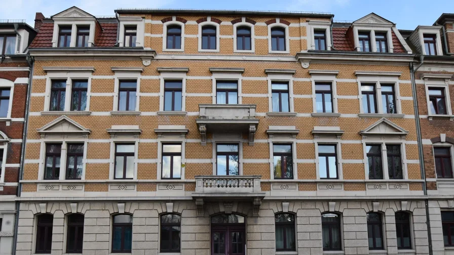Außenansicht - Wohnung kaufen in Pirna - Großzügiges Wohnen auf zwei Etagen