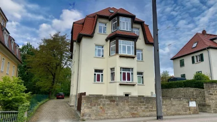 Vorderansicht - Wohnung kaufen in Dresden - Solides Investment