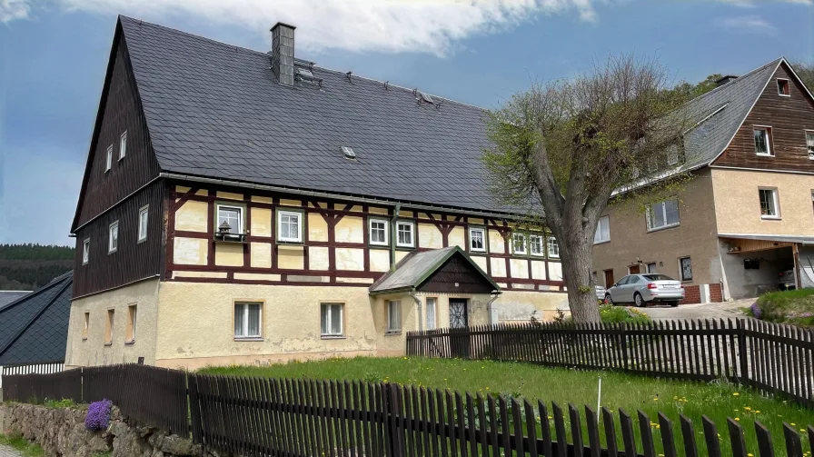 Ansicht - Haus kaufen in Geising - Altes Fachwerkhaus in Geising