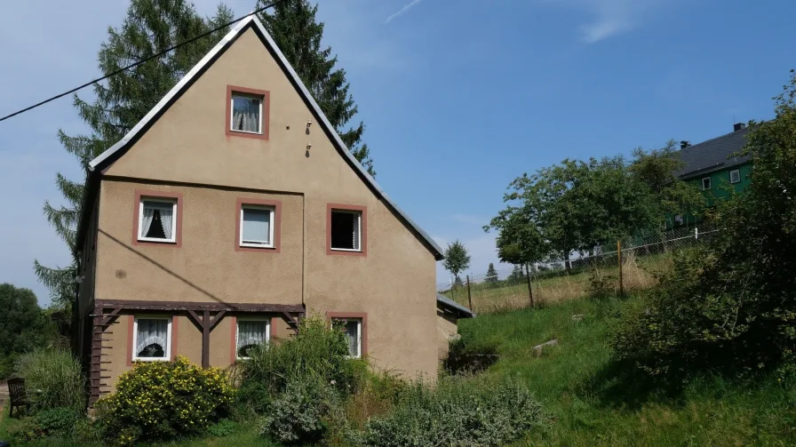 Ansicht - Haus kaufen in Neustadt - Die Ruhe genießen! Einfamilienhaus in Krumhermsdorf