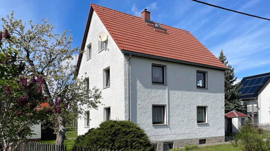 Ansicht - Haus kaufen in Dippoldiswalde - Wohnhaus mit vielen Nebengelassen