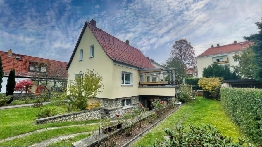 Außenansicht - Haus kaufen in Dresden - Bezugsfreies 5-Zimmer-Einfamilienhaus