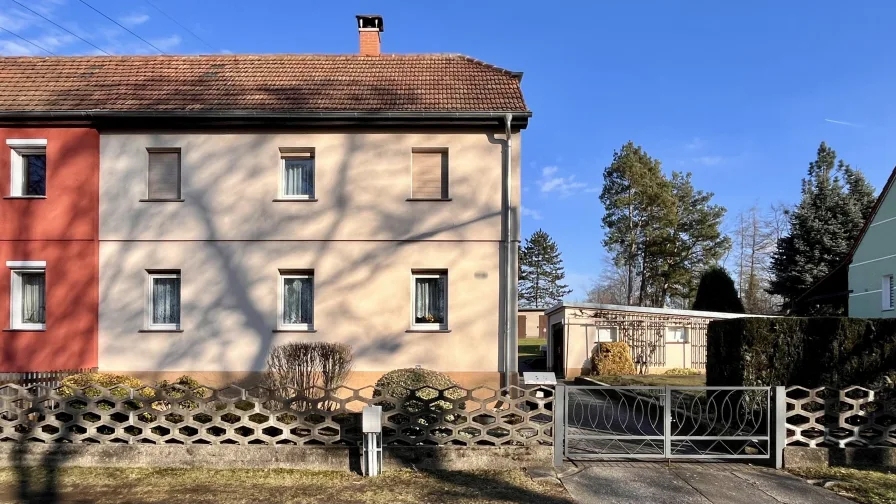 Frontansicht - Haus kaufen in Dresden - Doppelhaushälfte in 01108 Dresden 