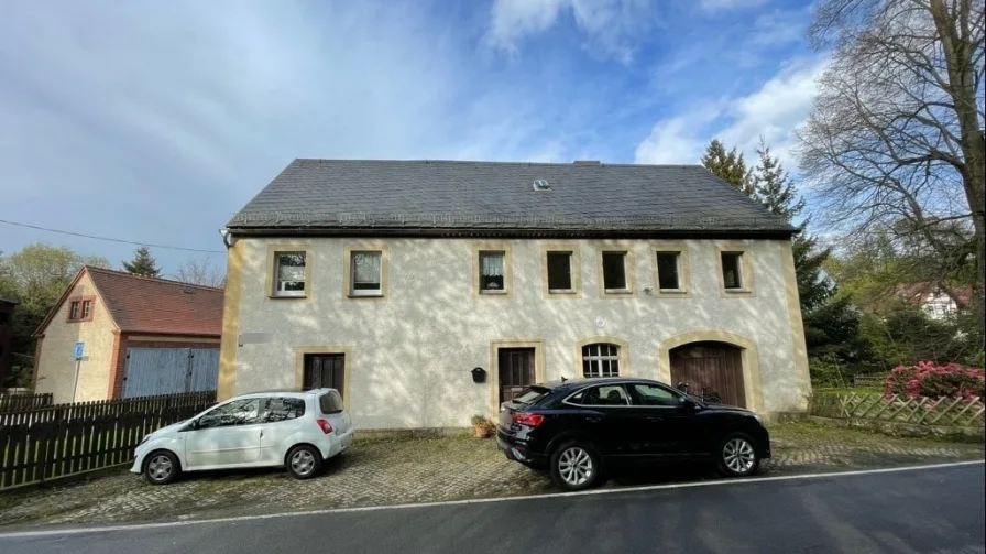 Außenansicht - Haus kaufen in Klingenberg - Kleines Einfamilienhaus zum Ausbau 