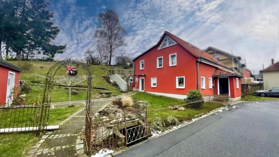 Garten - Haus kaufen in Steina - Charmantes Einfamilienhaus mit Garage 