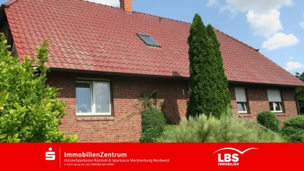  - Haus kaufen in Sukow-Levitzow - Einfamilienhaus mit Einliegerwohnung!