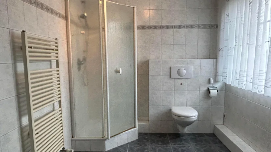 Badezimmer im Dachgeschoss