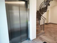 Zugang Aufzug