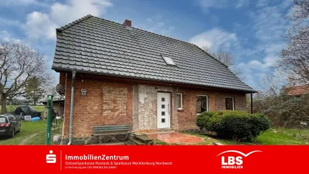 Außenansicht - Haus kaufen in Jördenstorf - Ihr Traum vom Landhaus!