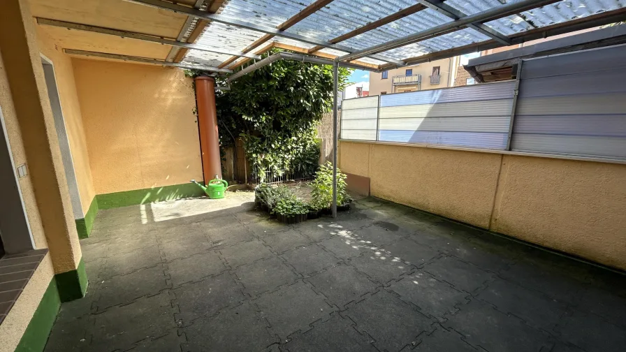 Überdachte Terrasse