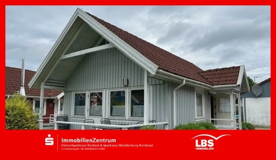 Außenansicht mit Terrasse - Haus kaufen in Ostseebad Boltenhagen - Gepflegtes Ferienhaus in toller Lage