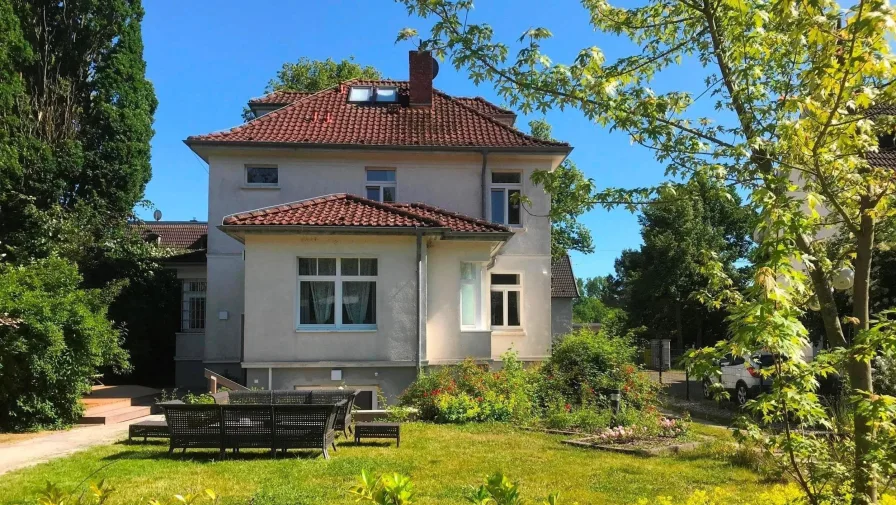 Gartenansicht - Haus kaufen in Kröpelin - Stadtvilla - sympathisch nahe der Ostsee