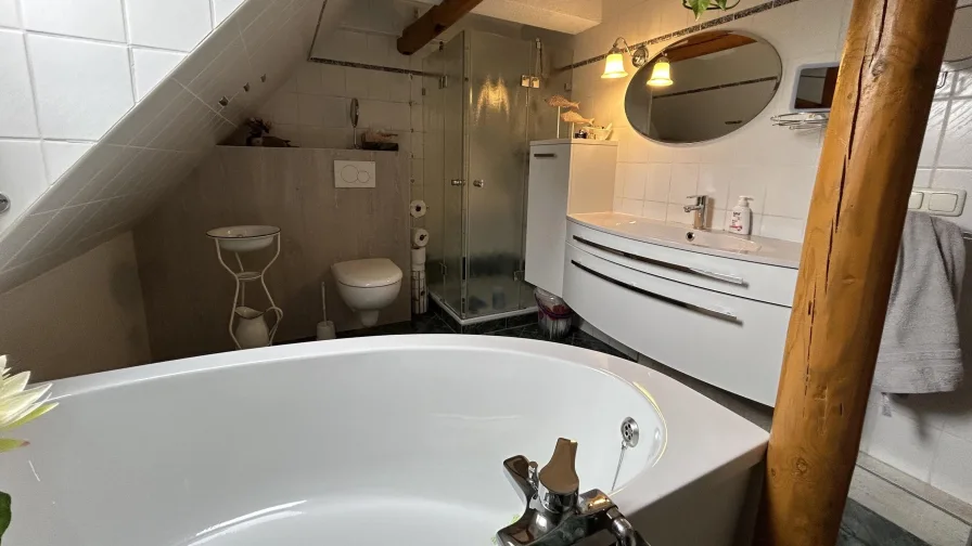 Badezimmer DG