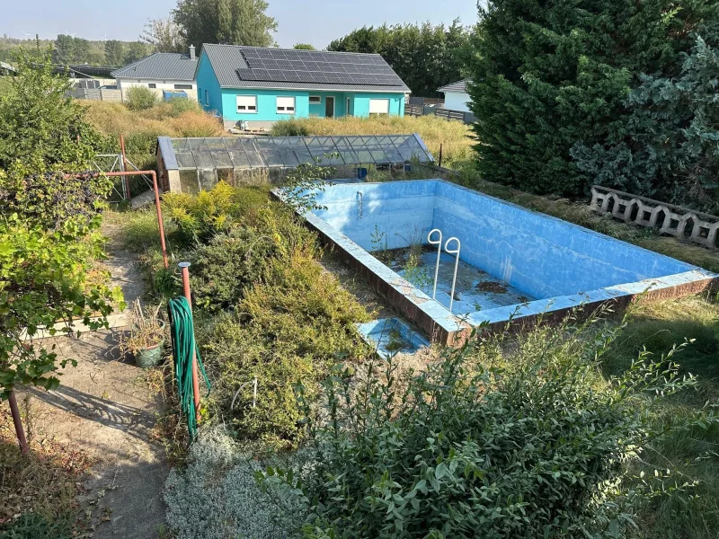 Garten und Pool