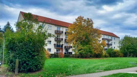 Hausansicht - Wohnung kaufen in Bad Dürrenberg - Wohnungsklassiker ohne Käuferprovision