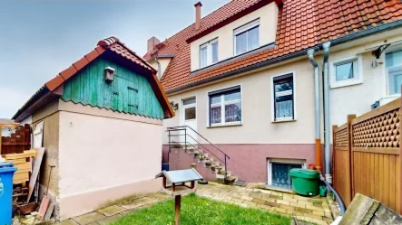 Blick auf das Haus - Haus kaufen in Leuna - Handwerkerhaus ohne Käuferprovision