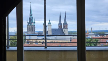  - Wohnung mieten in Halle - Blick über die Dächer der Stadt