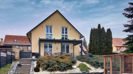 Blick auf das Einfamilienhaus - Haus kaufen in Frankleben - Neues Zuhause ohne Käuferprovision