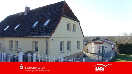 Straßenansicht - Haus kaufen in Mücheln - Einziehen und Wohlfühlen!