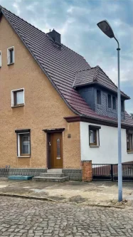  - Haus kaufen in Bernburg - Doppelhaushälfte in beliebter Siedlungslage! 