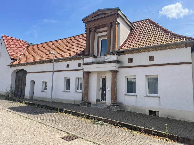  - Haus kaufen in Bernburg - Für eine handwerkliche Familie! 