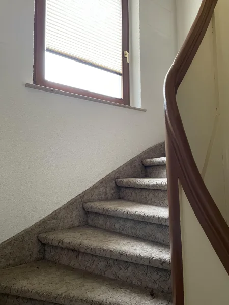 Treppe zum Obergeschoss