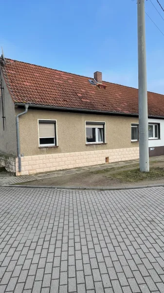  - Haus kaufen in Könnern - Haus für Handwerker! 