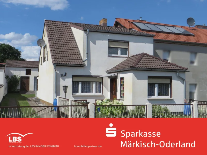 Straßenansicht - Haus kaufen in Bad Freienwalde - Charmantes Zuhause mit Garten