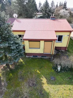 Hausansicht - Haus kaufen in Rehfelde - Großzügiges Domizil mit viel Natur