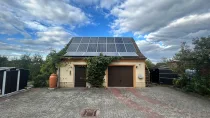 Garage mit Solaranlage