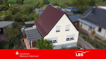 Luftbild - Haus kaufen in Bad Freienwalde - Einziehen und Wohlfühlen