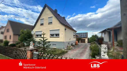 Straßenansicht - Haus kaufen in Bad Freienwalde - Gemütliches Wohnen im eigenen Heim!