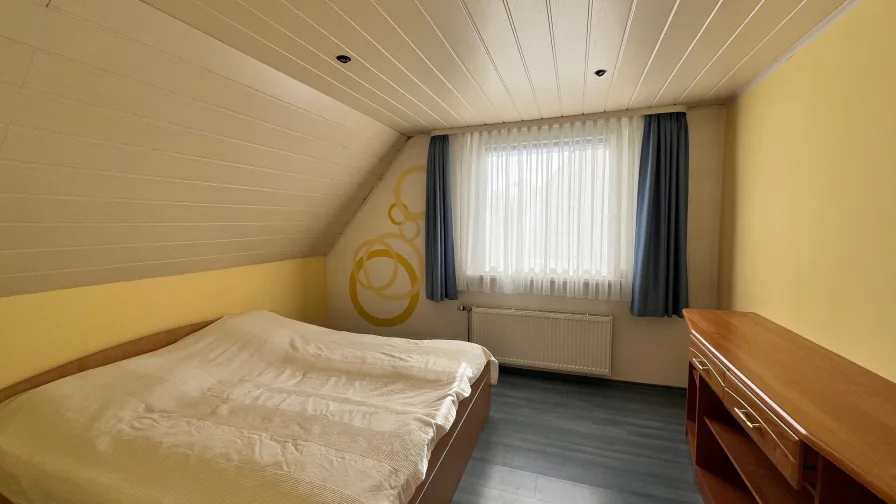 Schlafzimmer im DG