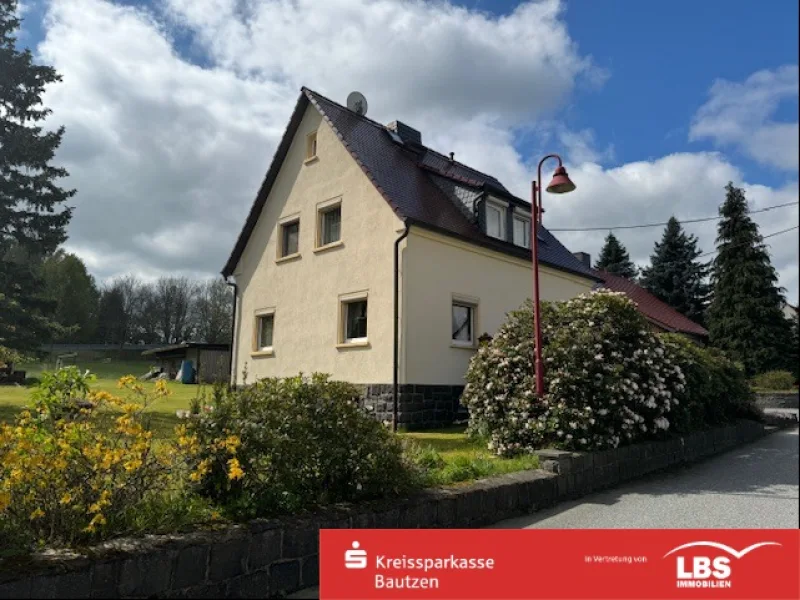  - Haus kaufen in Steinigtwolmsdorf - Wohnhaus mit Schuppen und kleiner Werkstatt