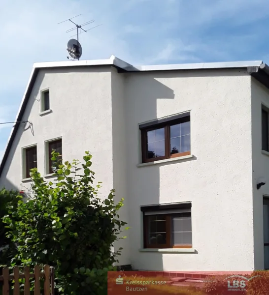 Ansicht - Haus kaufen in Sohland - Zweifamilienhaus in Wehrsdorf mit schönem Garten